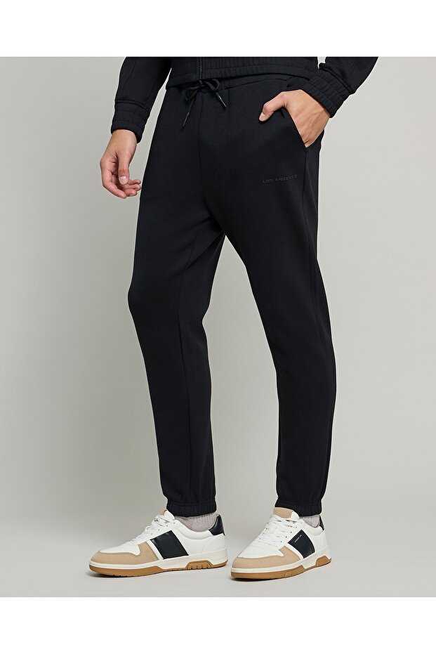 Solid Joggers With Drawstring Waist - 4