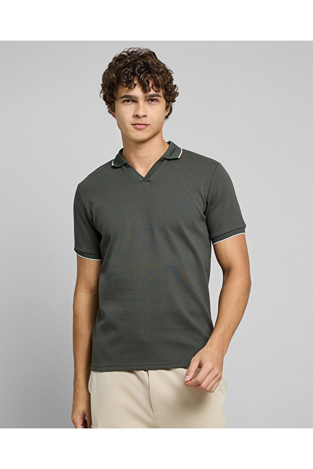 Contrast Trim Polo T-Shirt With Short Sleeves