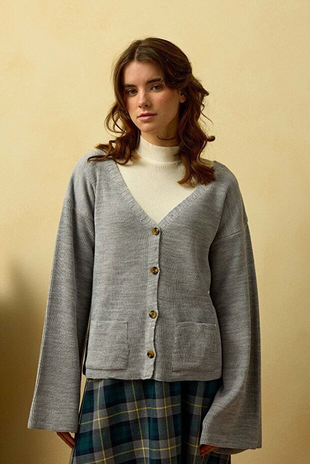 Gri İspanyol Kol Triko Hırka - 1