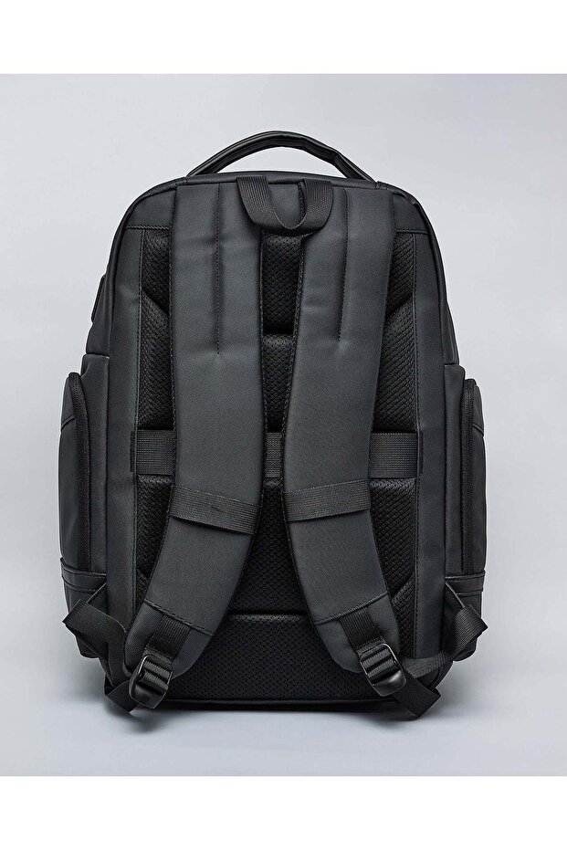 Black Men's Solid Zip-Around Backpack - 2