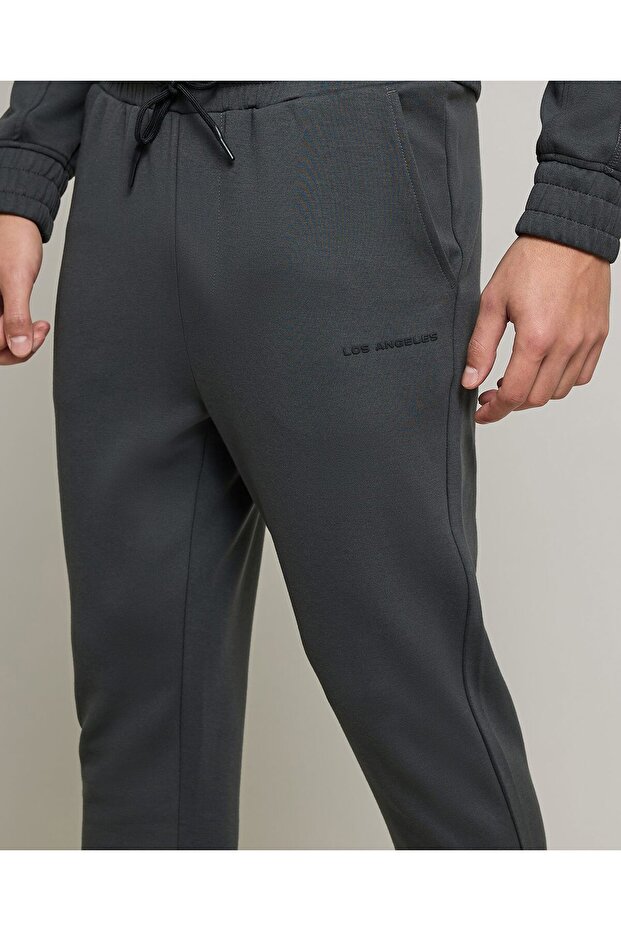 بنطال رياضي سادة مع خصر برباط - 6