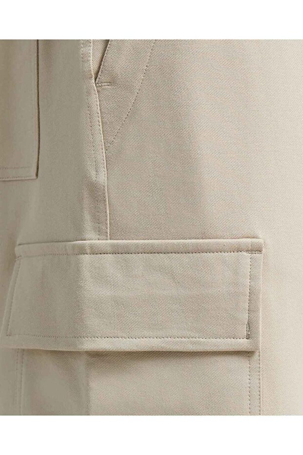 بنطلون كارغو سادة مع خصر برباط - 7