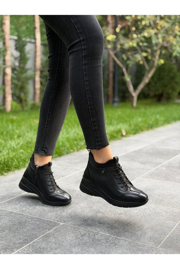 Black Skin Leather Stretch Fabric Women's Casual Boots