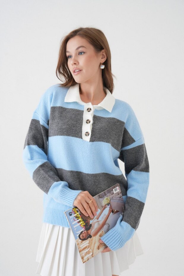 Oversized Color Block Half Placket Button Knitwear Sweater Aw25Kz0099