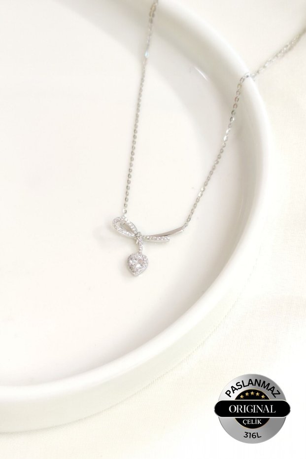 316L Steel Zircon Stone Knot Dangle White Heart Figure Women's Necklace