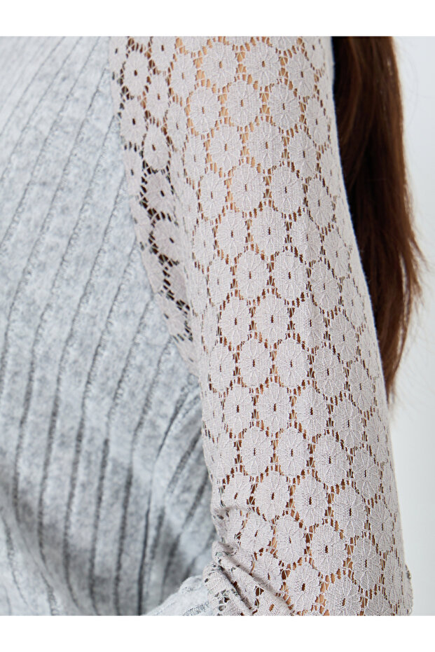 بلوزة مضلعة بأكمام طويلة - 4