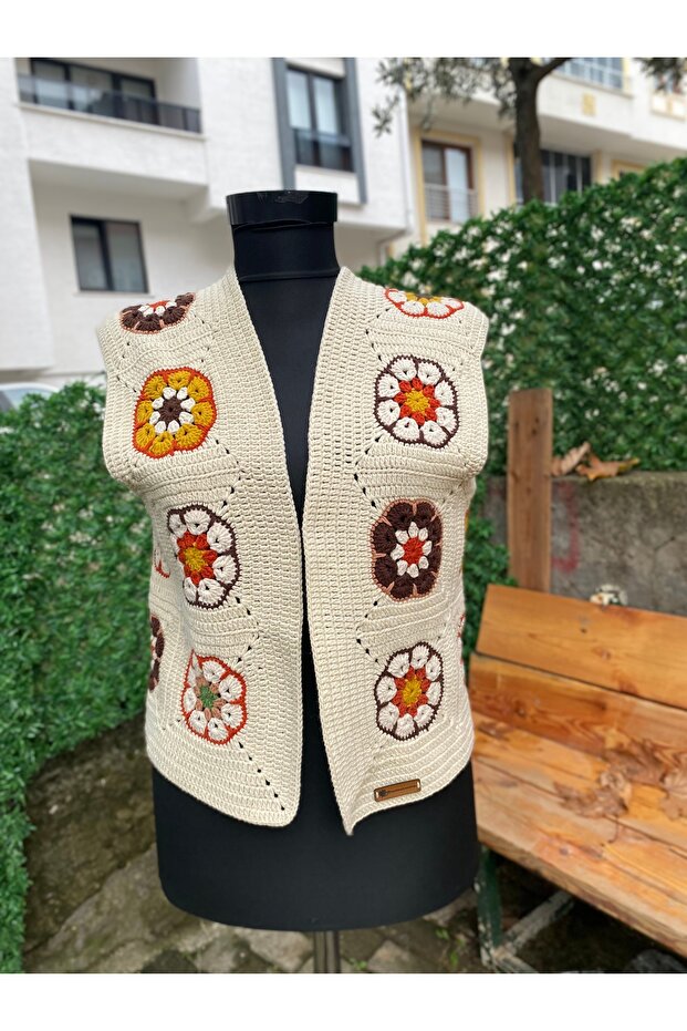 motifli örme yelek - 1