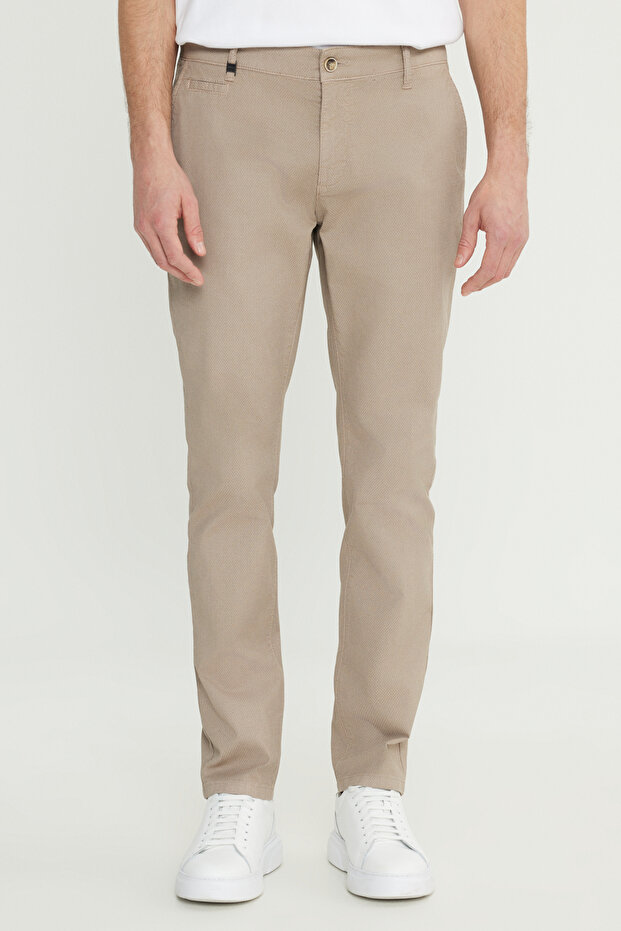 Men's Beige Cotton Slim Fit Slim Fit Side Pocket Dobby Stretch Casual Trousers