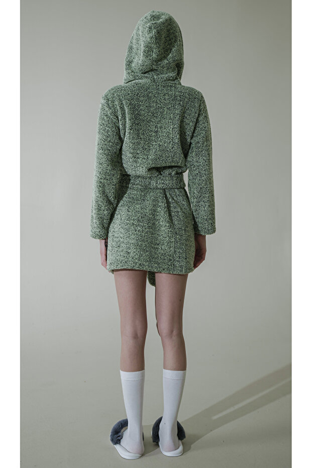 HALAT DE PLUȘ VERDE CU CAPĂTĂ - 2