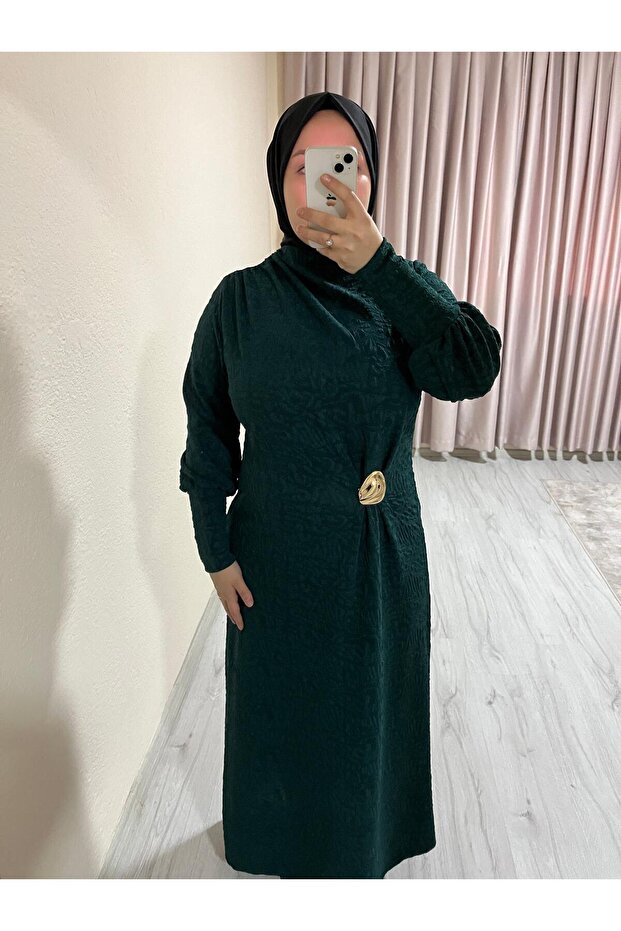 Tokalı simli elbise - 1