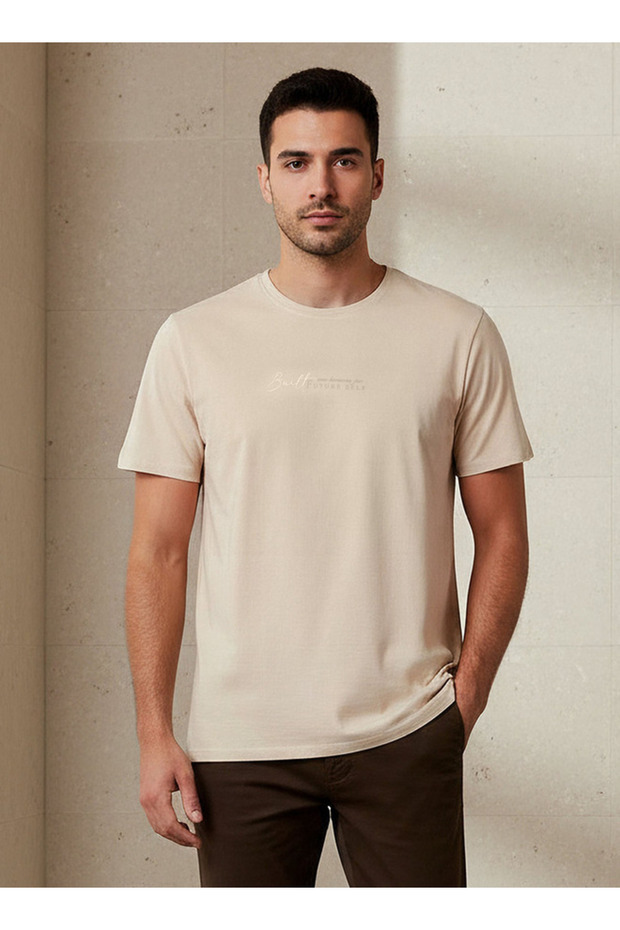 Men Slim Fit Round Neck Short Sleeve Slogan Print T-shirt