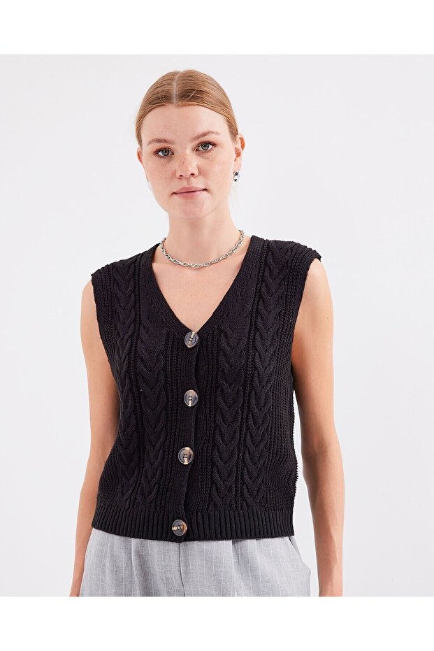 15882 Buttoned Short Knitwear Vest - Black