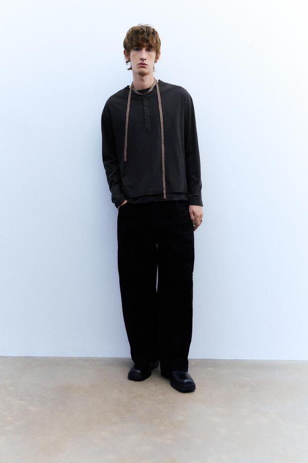 Çift düğmeli yaka tişört - 2