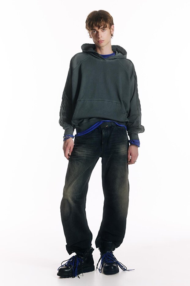 Yıkanmış görünümlü kapüşonlu sweatshirt - 2