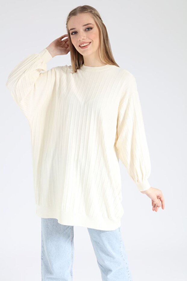 40430 - Stylish, Comfortable Women's Long Knit Sweater