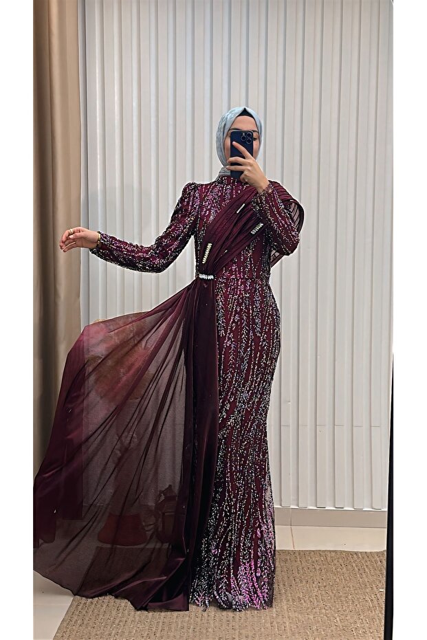 منسدل فستان سهرة بتصميم