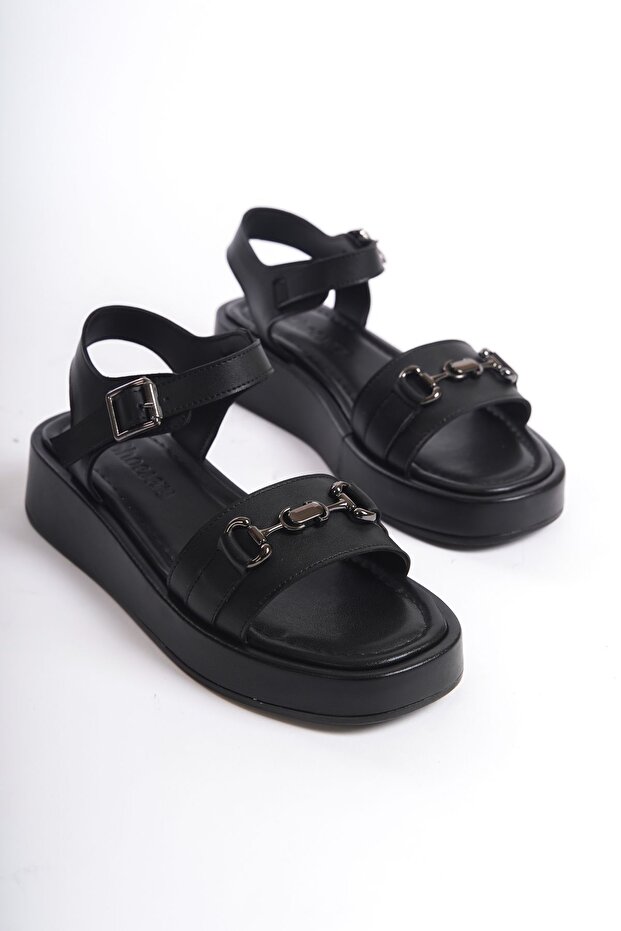 Women's Special Design Ankle Strap Thick Sole Metal Buckle Detailed Single Strap Sandals