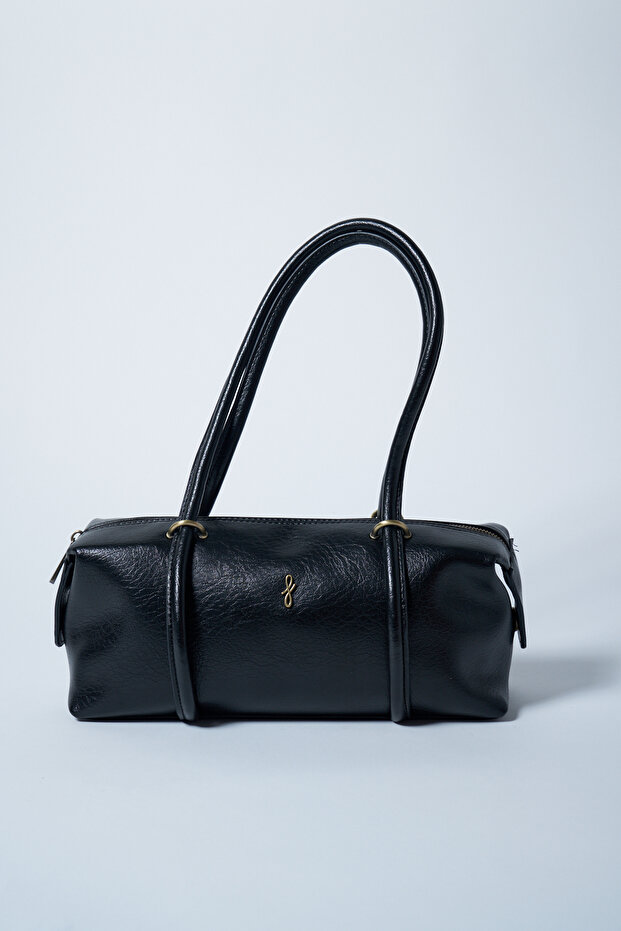 Aura Cracked Effect Bag Black