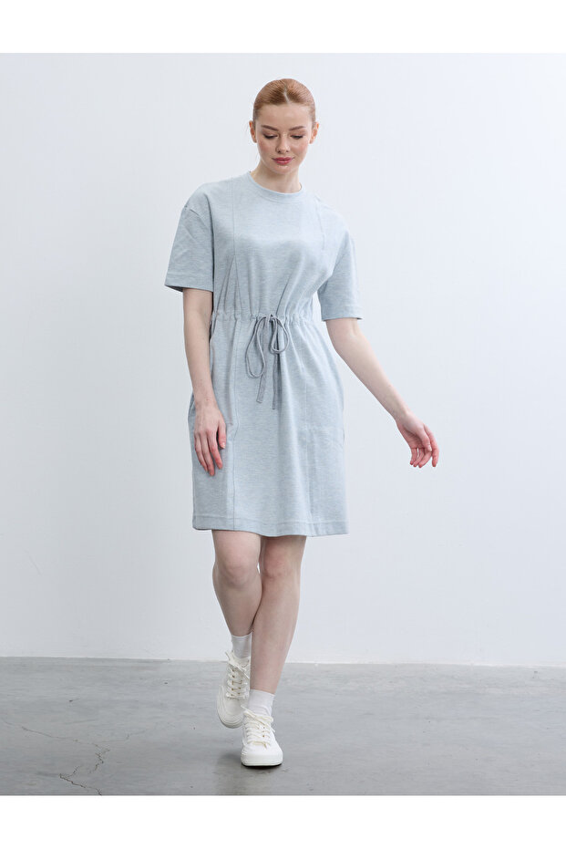 فستان ميني منقوش برباطات - 1