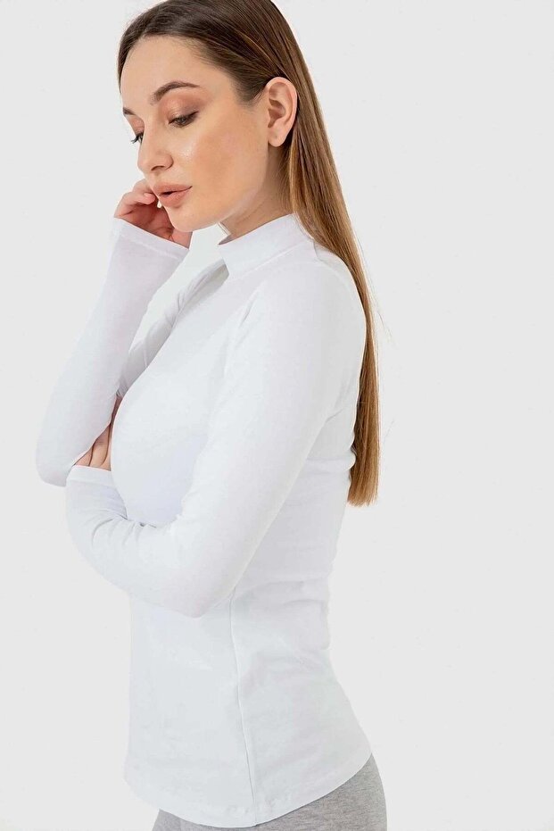 بلوزة بدون رقبة عالية - 1