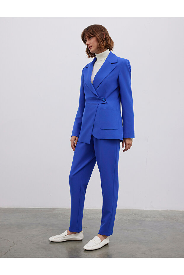 سترة بليزر بقصة غير متماثلة مع تفاصيل الأزرار - 2