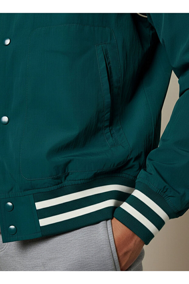 جاكيت رجالي ملون بقصّة عادية - 4