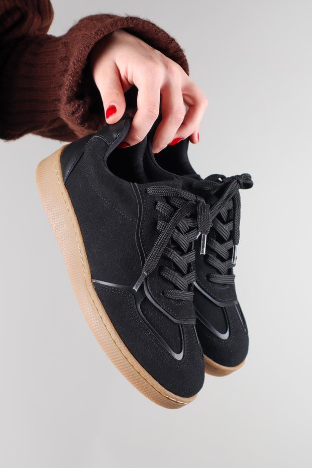 Bante Volume Paneled Suede Sneakers Black