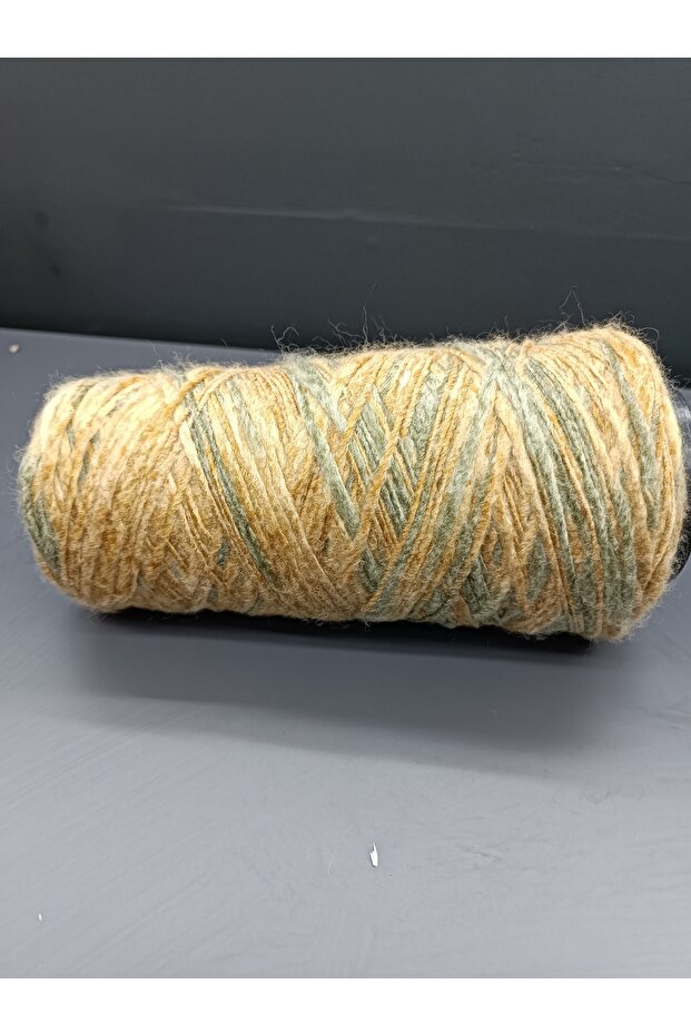 70% Wool Hand Knitting Yarn 500 Grams