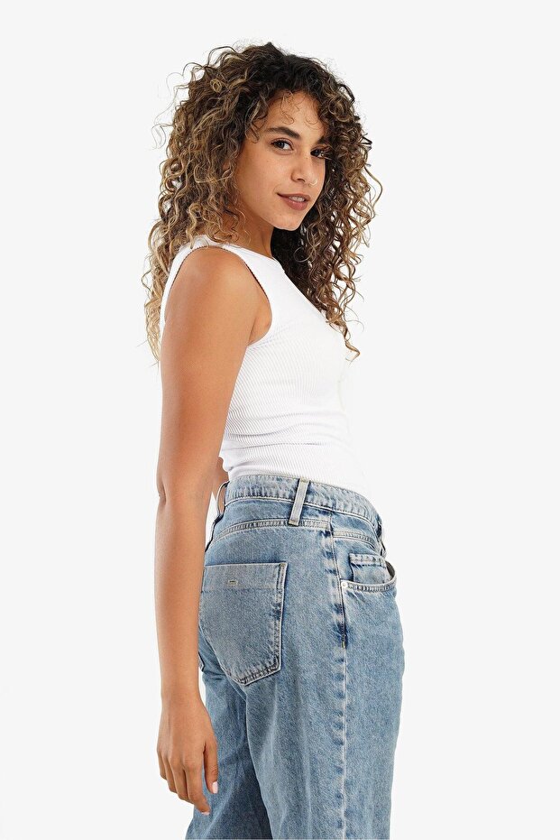 Sleeveless microfiber blouse
