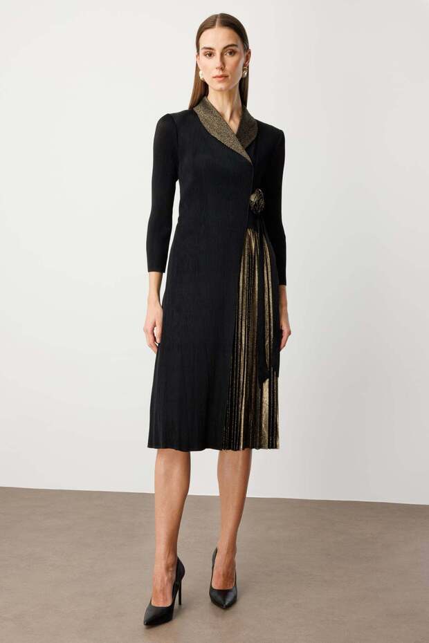 Gül Broşlu Simli Maxi Elbise - 1