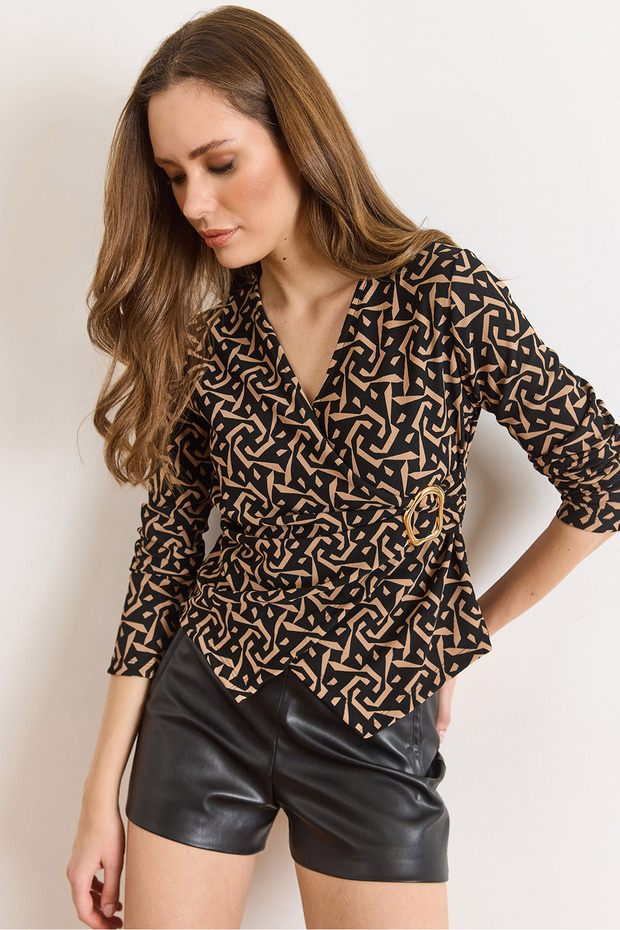 Women's Geometric Black Accessory Detailed Double-Breasted Flexible Corded Fabric Blouse Blz-19003110