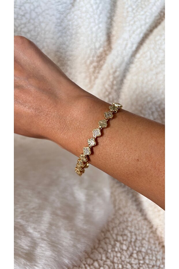 Charmlı Detay Yonca Bileklik - 1