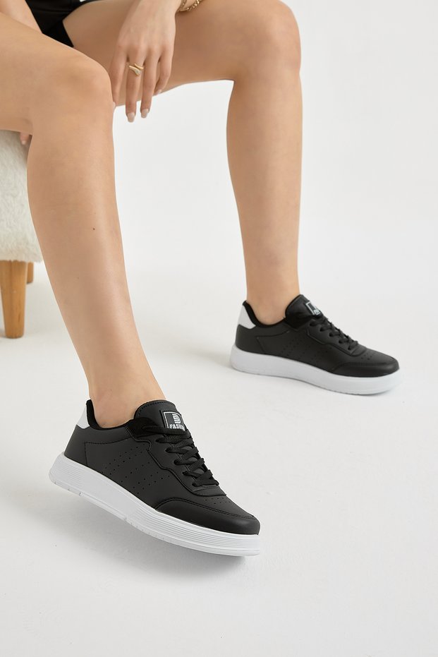 Unisex Black and White Lightweight Faylon Sole Lace-Up Casual Sports Shoes