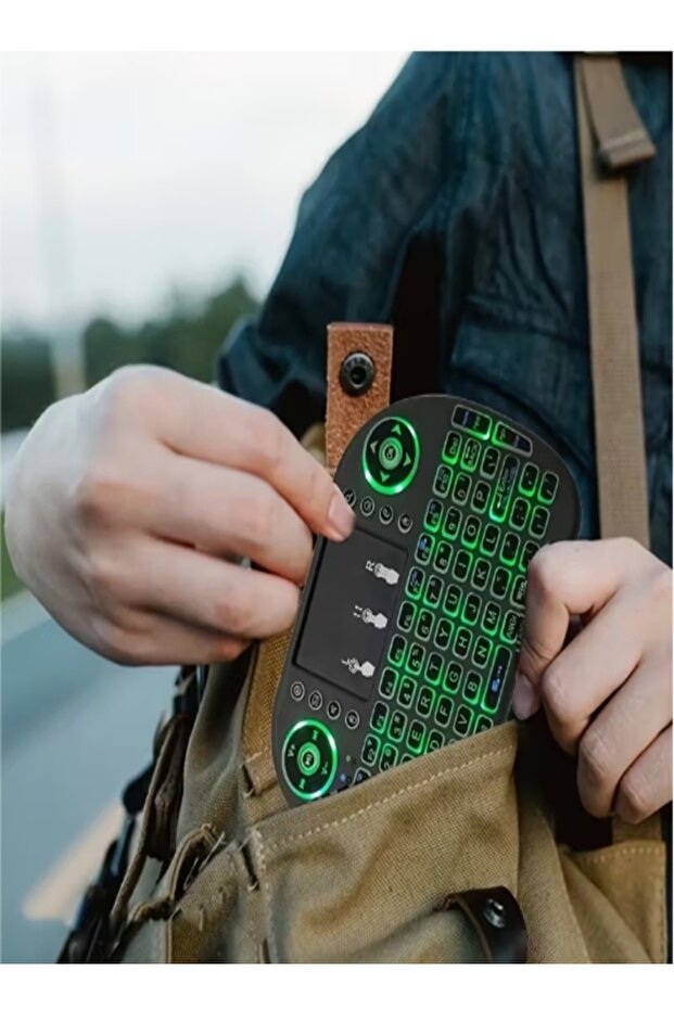 Mini Wireless Keyboard with Colors LED Backlight and Integrated Touchpad - 6