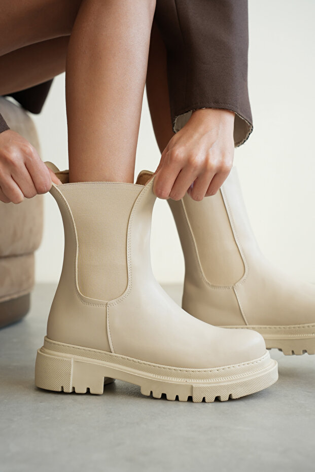 Bej Lastikli Bot (4CM) - 1