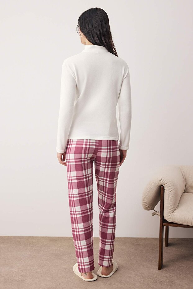 Beyaz-Bordo Fermuarlı Yumuşak Kışlık Waffle Örme Pijama Takımı THMAW26PT00186 - 4