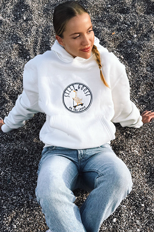 Women's Relaxed Cotton Karyoka Stitched Embroidered Hooded Sweatshirt Silly Goose Duck Ecru