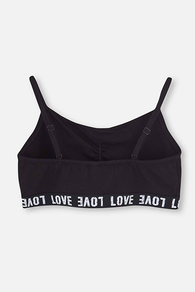 حمالة الصدر السوداء الأولى - 2