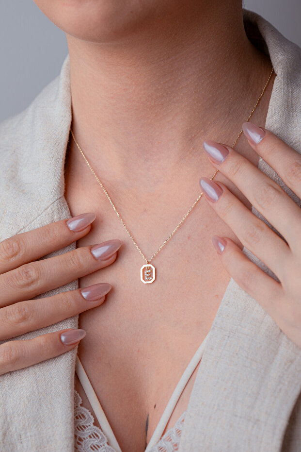 14 Ayar Altın E Harf Kolye - 2