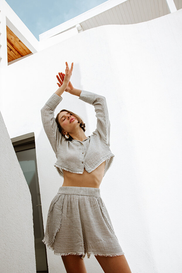 Siyah Çizgili Mini Şort - 4