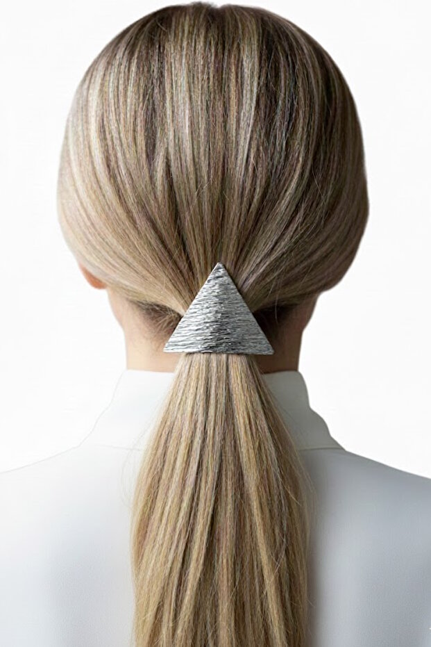 Silver Color Triangle Metal Detailed Rubber Buckle