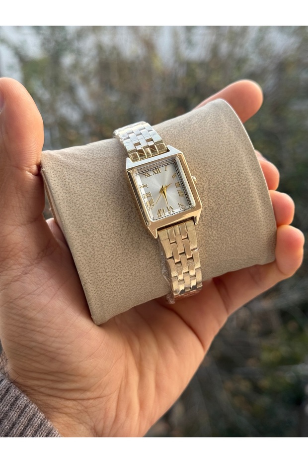 New Season Limited Edition Series Roman Numeral Square Women's Wristwatch
