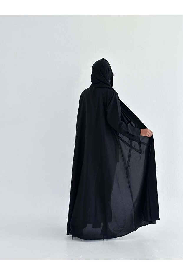 mwt559 عباية مخمل مع تطريز أسود