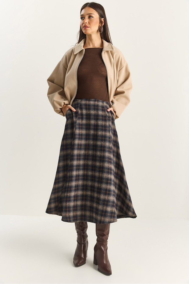 Women's Beige Navy Blue Plaid Patterned Pocket Detailed A-Line Long Skirt 60283870
