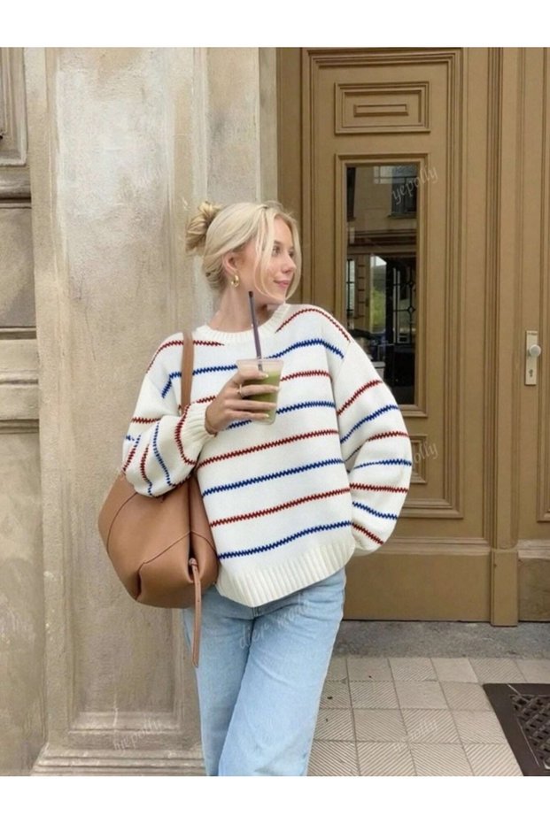 Women's Oversized Knitwear Sweater – White Colored Stripes, Comfortable and Soft Texture Fmoda1989