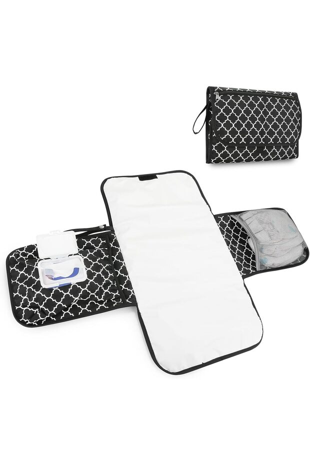 Portable Diaper Changing Mat, Changing Pad Quatrefoil Pattern - Black