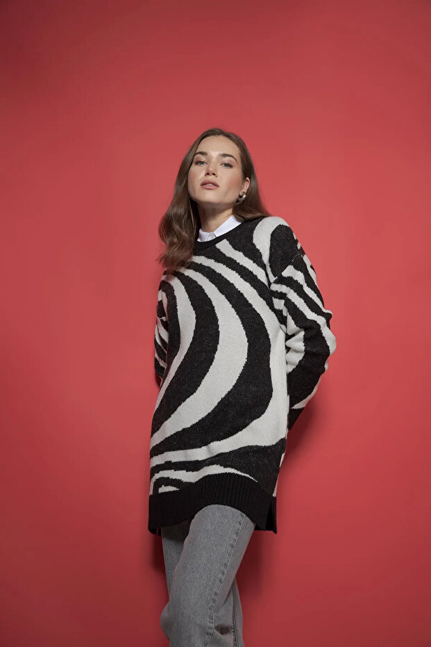 تونيك ذو رقبة دائرية بقصة عادية - 1