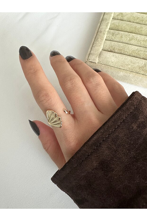 Gold Gingko Leaf Ring - 2