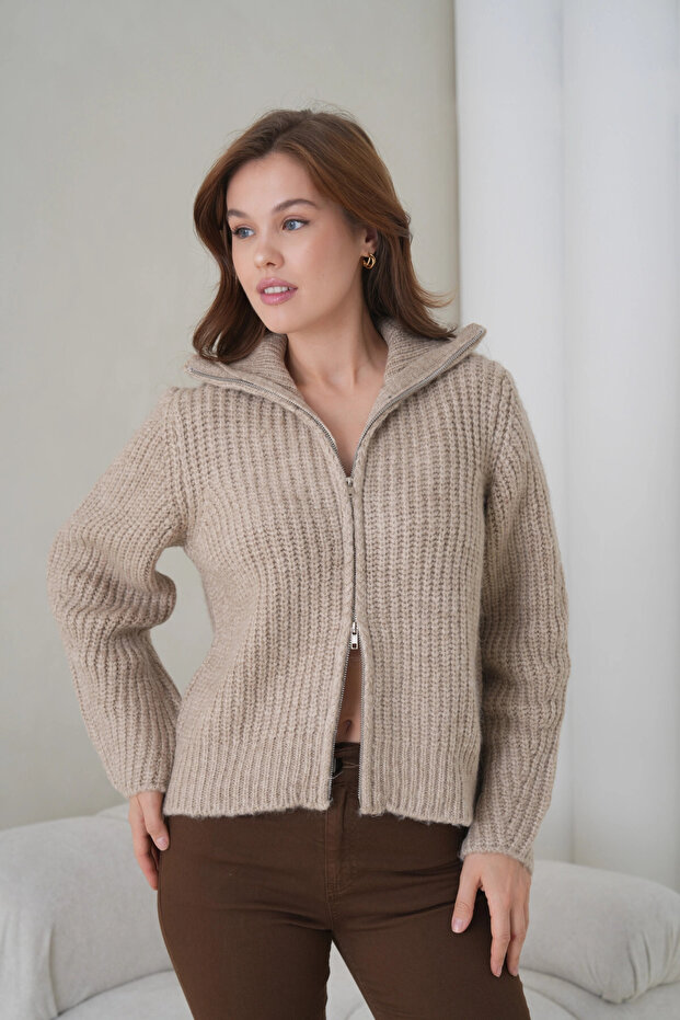 Women's Turn-Down Collar Zipper Closure Corded Fabric Knitwear Jacket