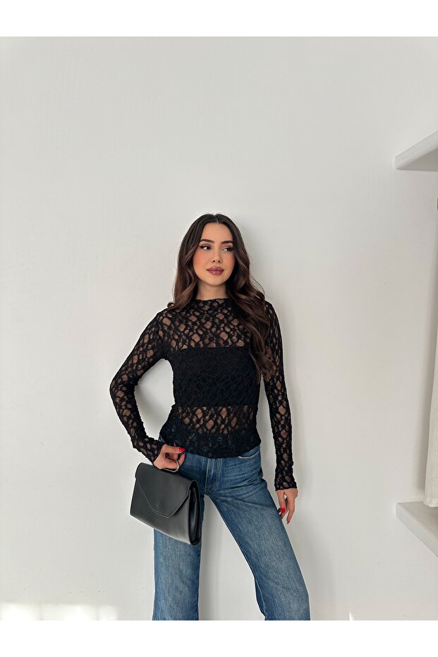 Turtleneck Stretchy Lace Blouse - 3